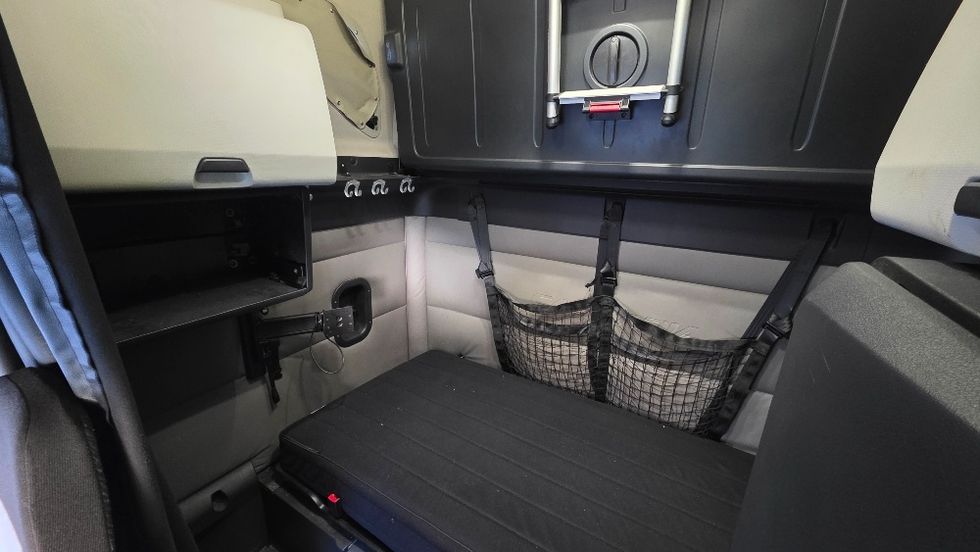 Sleeper Tractor-Heavy Duty Tractors-Freightliner-2022-T12664ST-Charlotte-NC-490,628\n\t\tmiles-$ 70,750 - Image 19