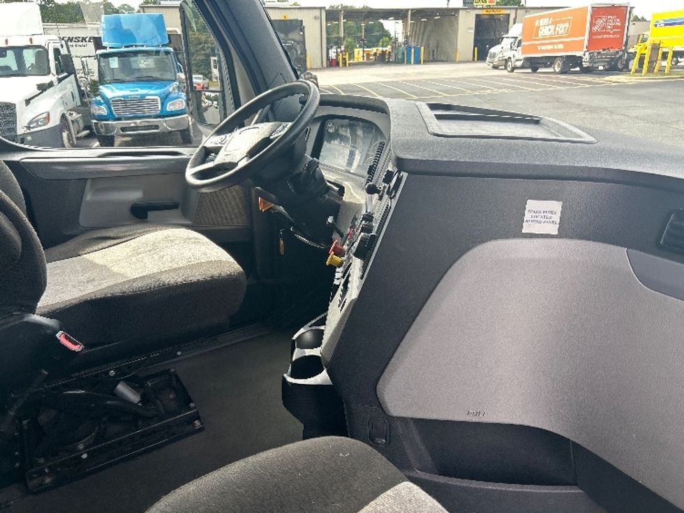 Sleeper Tractor-Heavy Duty Tractors-Freightliner-2022-T12664ST-Charlotte-NC-495,412\n\t\tmiles-$ 71,250 - Image 15