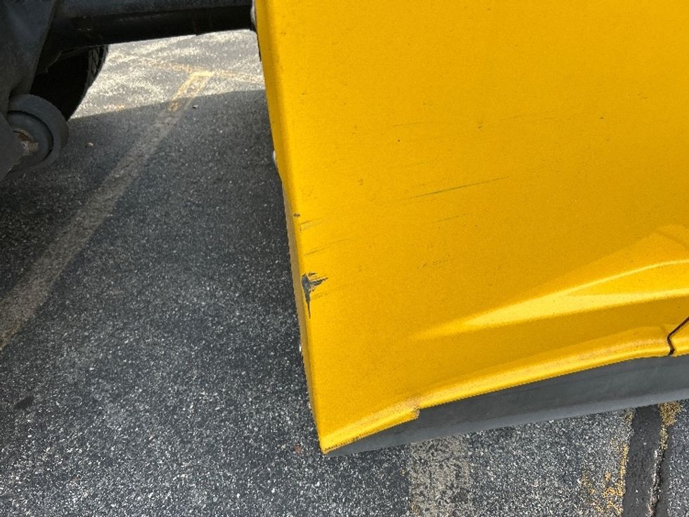 Sleeper Tractor-Heavy Duty Tractors-Freightliner-2022-T12664ST-Chicopee-MA-453,839\n\t\tmiles-$ 68,750 - Image 24