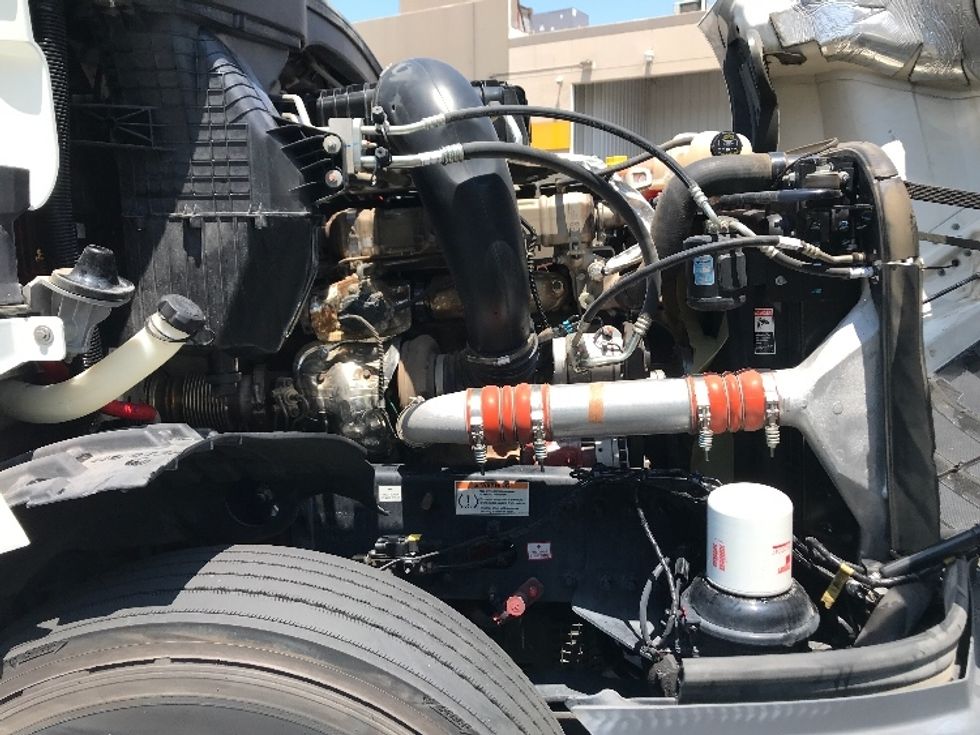 Sleeper Tractor-Heavy Duty Tractors-Freightliner-2022-T12664ST-Cincinnati-OH-249,947\n\t\tmiles-$ 86,250 - Image 20