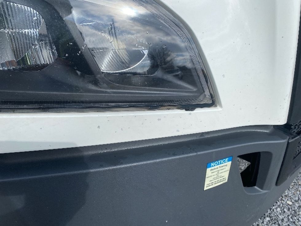 Sleeper Tractor-Heavy Duty Tractors-Freightliner-2022-T12664ST-Cleveland-TN-311,299\n\t\tmiles-$ 84,500 - Image 25