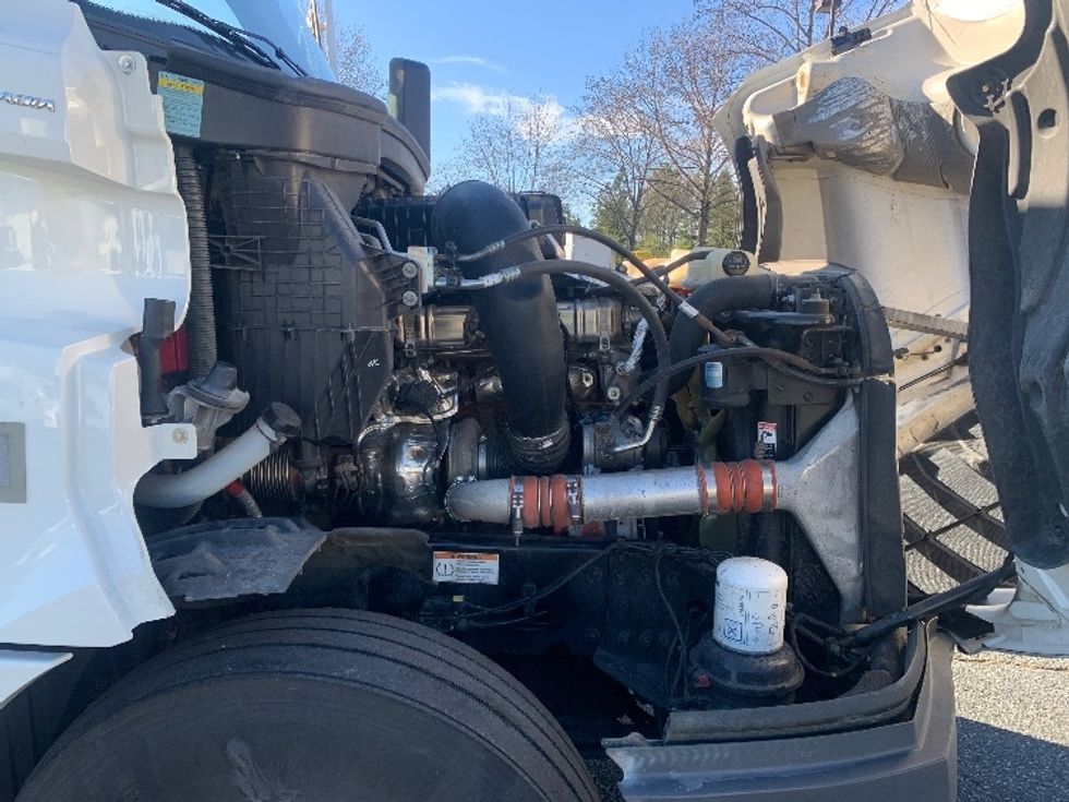 Sleeper Tractor-Heavy Duty Tractors-Freightliner-2022-T12664ST-Concord-NC-533,336\n\t\tmiles-$ 63,500 - Image 20