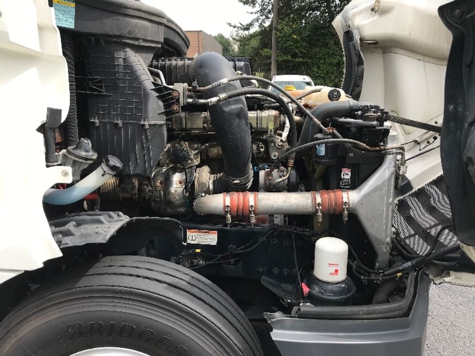 Sleeper Tractor-Heavy Duty Tractors-Freightliner-2022-T12664ST-Conover-NC-470,278\n\t\tmiles-$ 71,750 - Image 20