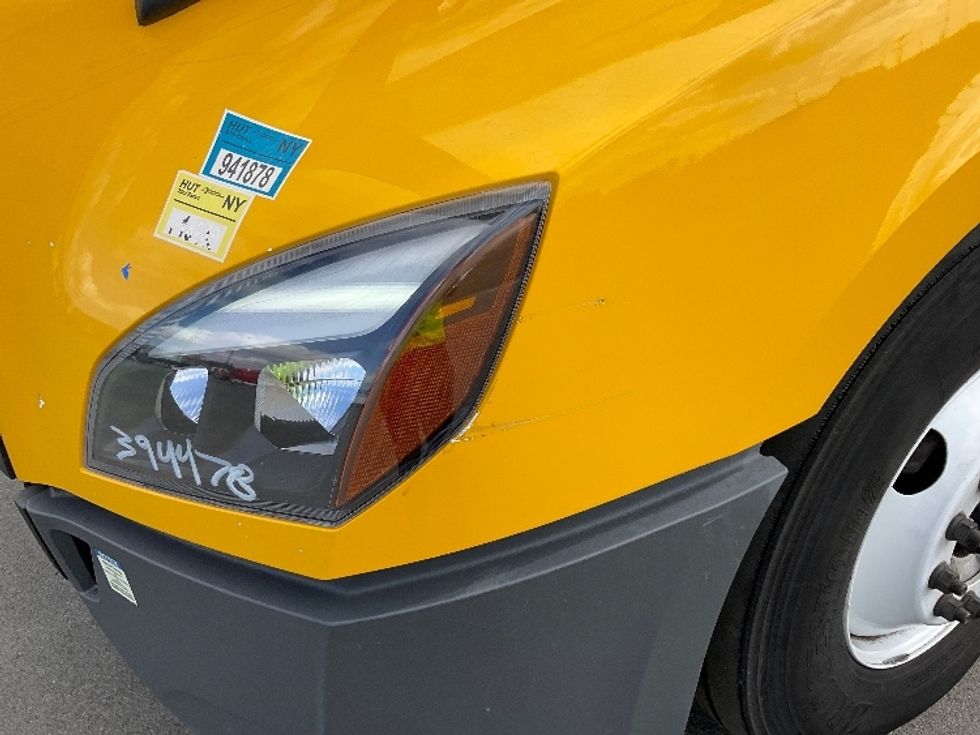 Sleeper Tractor-Heavy Duty Tractors-Freightliner-2022-T12664ST-Corona-CA-593,155\n\t\tmiles-$ 63,750 - Image 23