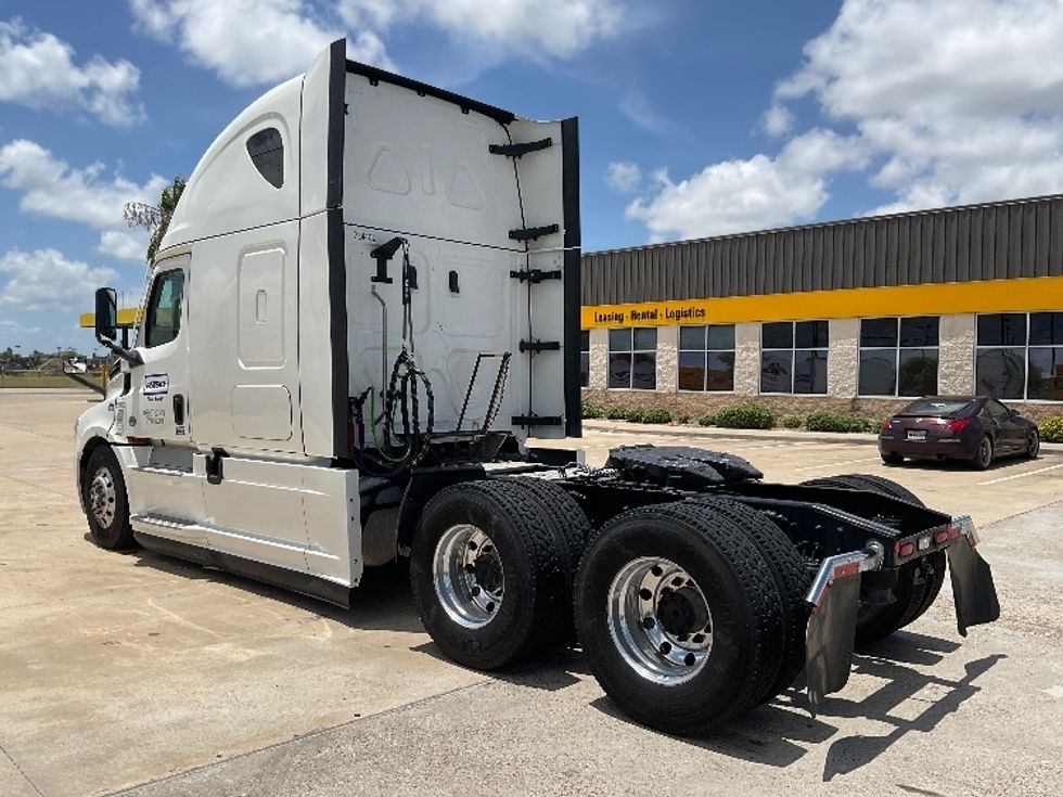 Sleeper Tractor-Heavy Duty Tractors-Freightliner-2022-T12664ST-Corpus Christi-TX-395,639\n\t\tmiles-$ 87,500 - Image 5