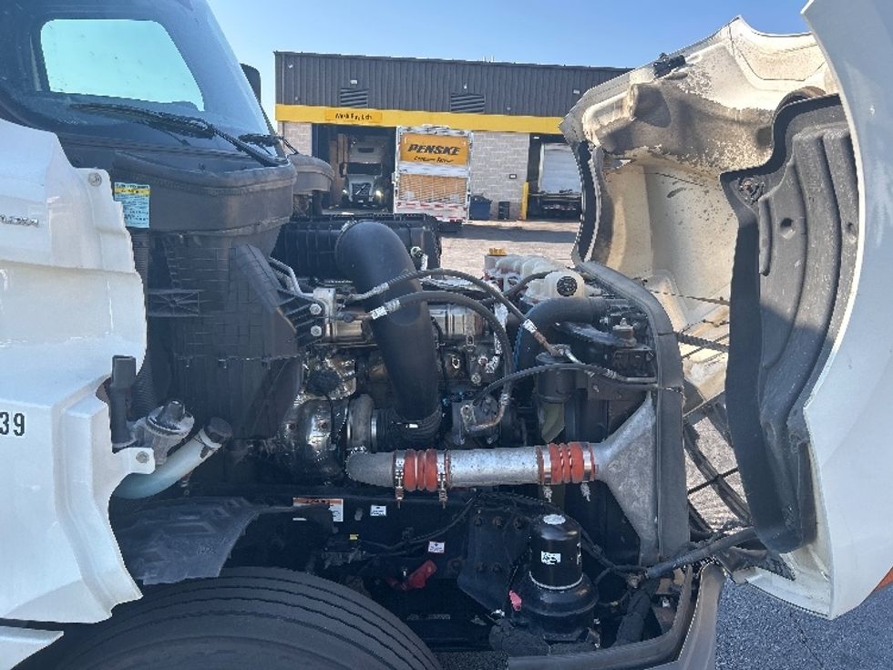 Sleeper Tractor-Heavy Duty Tractors-Freightliner-2022-T12664ST-Dallas-TX-475,731\n\t\tmiles-$ 78,500 - Image 20