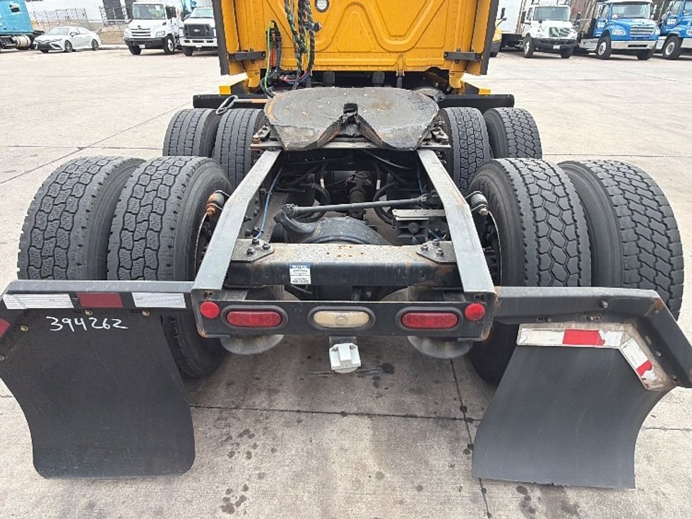 Sleeper Tractor-Heavy Duty Tractors-Freightliner-2022-T12664ST-Dallas-TX-581,688\n\t\tmiles-$ 60,000 - Image 6