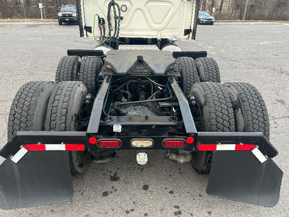 Sleeper Tractor-Heavy Duty Tractors-Freightliner-2022-T12664ST-Dalton-GA-329,068\n\t\tmiles-$ 84,500 - Image 6