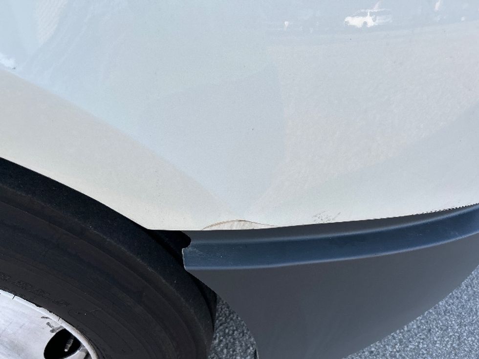 Sleeper Tractor-Heavy Duty Tractors-Freightliner-2022-T12664ST-Dalton-GA-638,306\n\t\tmiles-$ 58,500 - Image 23