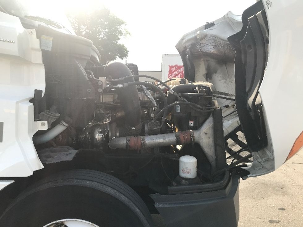 Sleeper Tractor-Heavy Duty Tractors-Freightliner-2022-T12664ST-Des Moines-IA-625,059\n\t\tmiles-$ 59,000 - Image 20