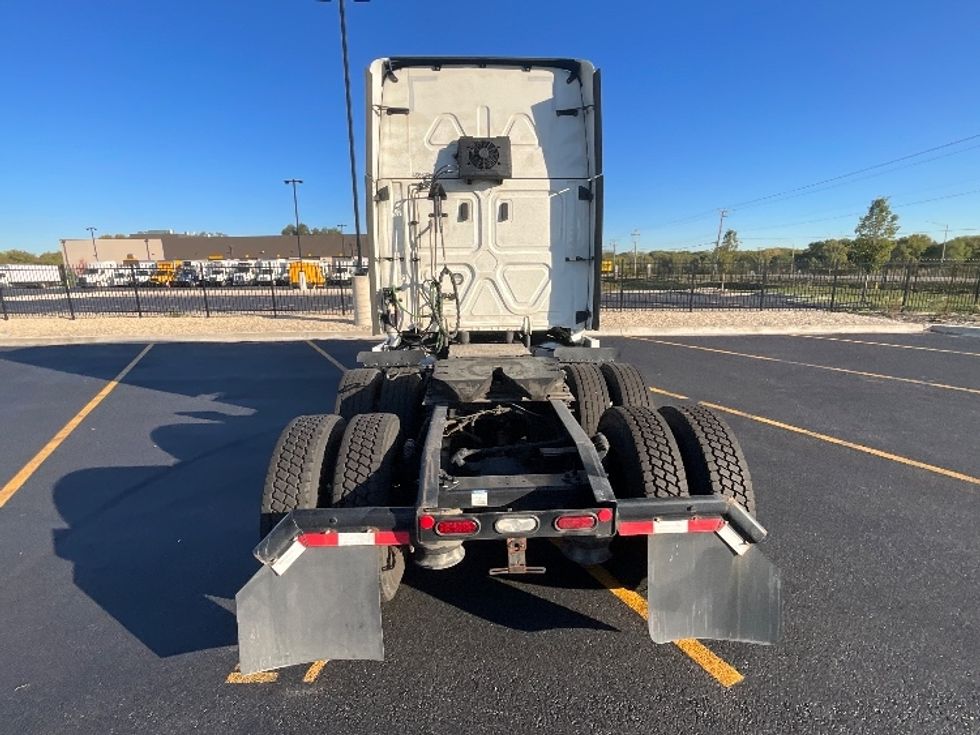 Sleeper Tractor-Heavy Duty Tractors-Freightliner-2022-T12664ST-East Chicago-IN-319,327\n\t\tmiles-$ 86,500 - Image 6