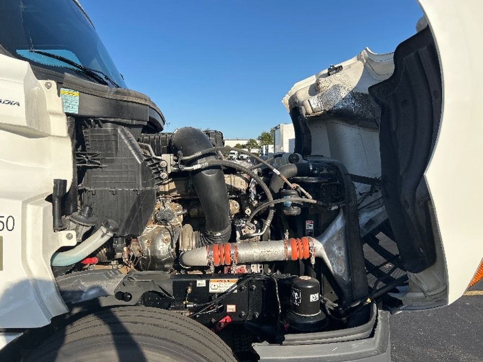 Sleeper Tractor-Heavy Duty Tractors-Freightliner-2022-T12664ST-East Chicago-IN-341,499\n\t\tmiles-$ 84,000 - Image 20