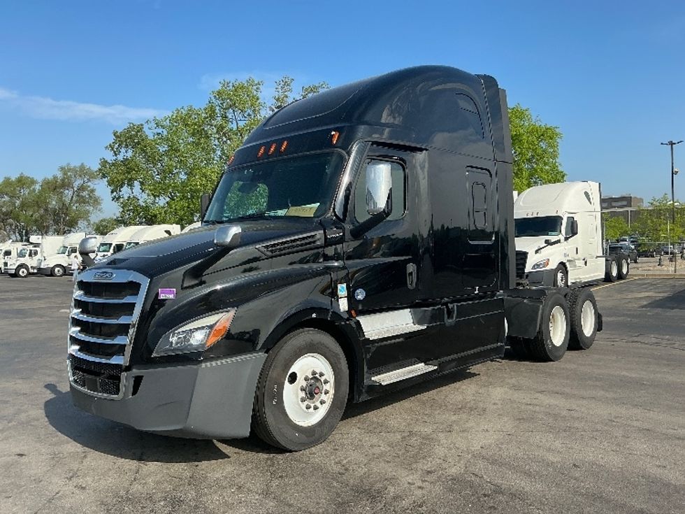 Sleeper Tractor-Heavy Duty Tractors-Freightliner-2022-T12664ST-East Chicago-IN-382,973\n\t\tmiles-$ 80,250 - Image 3