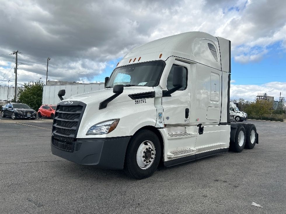 Sleeper Tractor-Heavy Duty Tractors-Freightliner-2022-T12664ST-East Chicago-IN-420,159\n\t\tmiles-$ 75,250 - Image 3