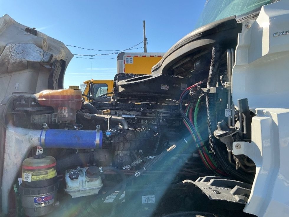 Sleeper Tractor-Heavy Duty Tractors-Freightliner-2022-T12664ST-East Chicago-IN-425,034\n\t\tmiles-$ 72,500 - Image 20