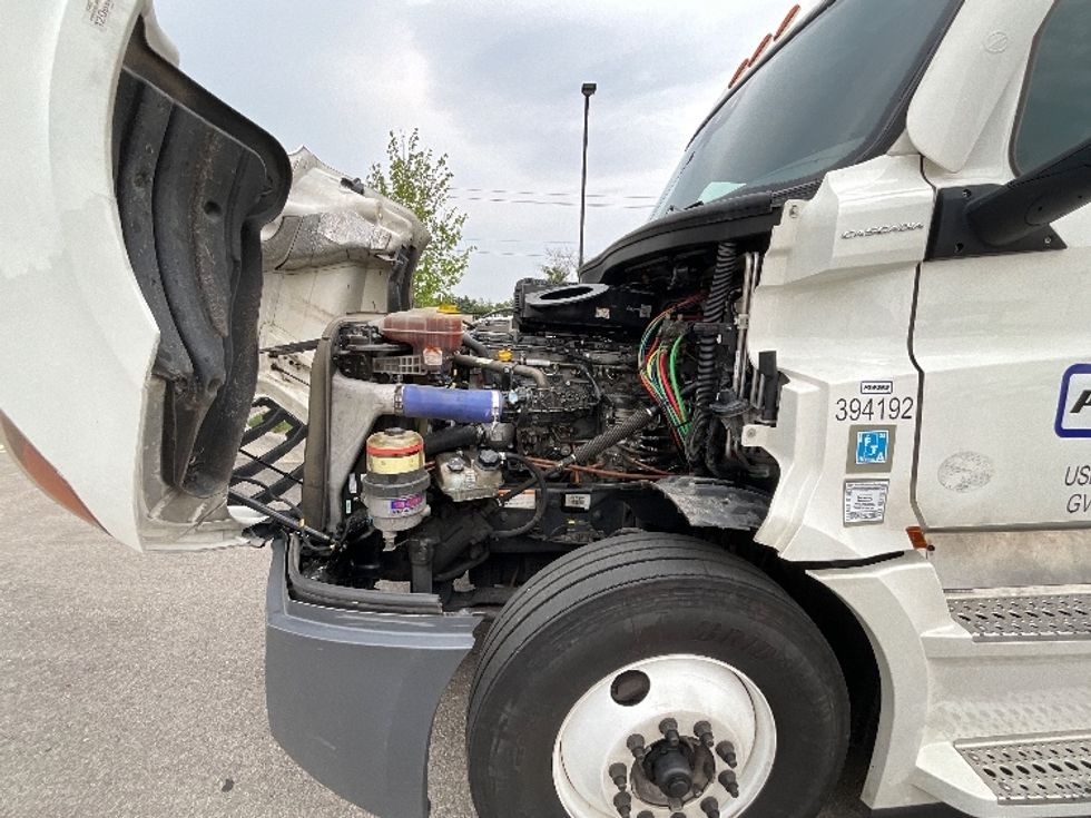 Sleeper Tractor-Heavy Duty Tractors-Freightliner-2022-T12664ST-East Chicago-IN-433,070\n\t\tmiles-$ 75,000 - Image 21