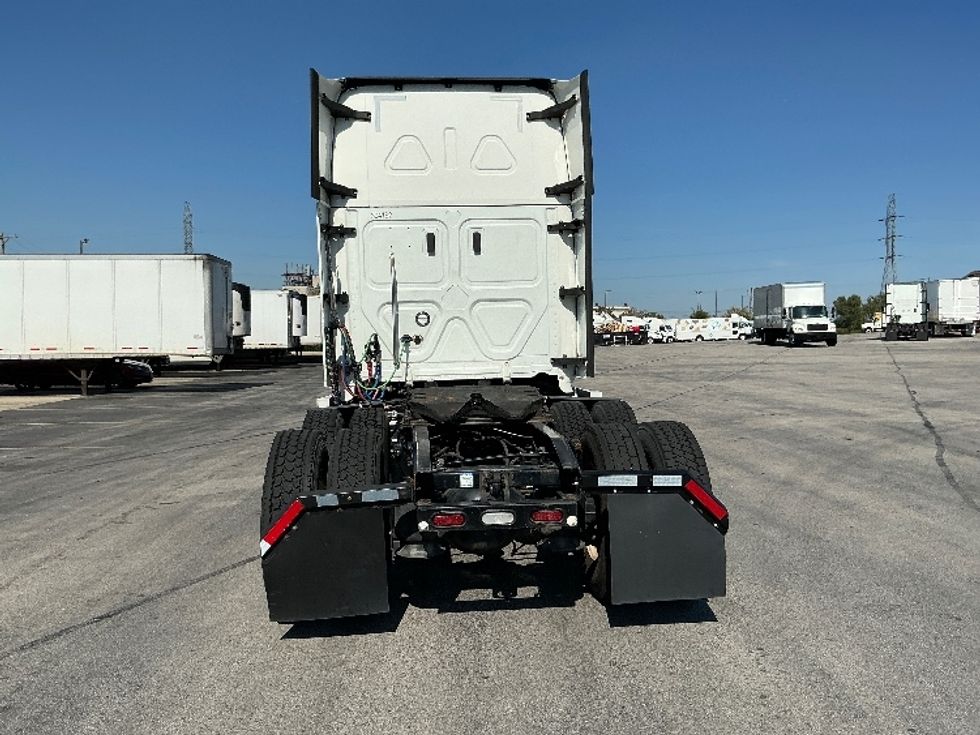 Sleeper Tractor-Heavy Duty Tractors-Freightliner-2022-T12664ST-East Chicago-IN-433,070\n\t\tmiles-$ 75,000 - Image 6