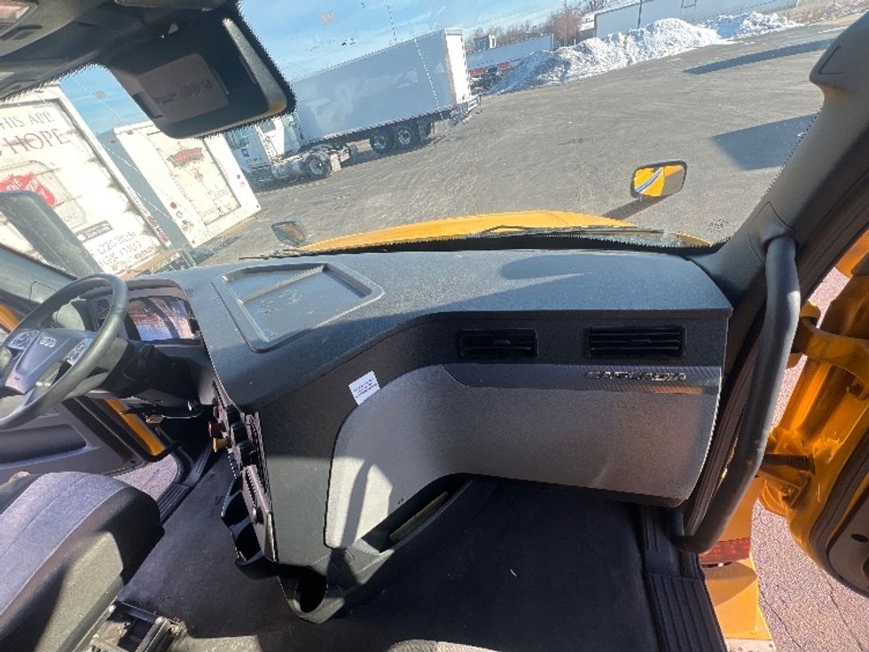 Sleeper Tractor-Heavy Duty Tractors-Freightliner-2022-T12664ST-East Chicago-IN-447,461\n\t\tmiles-$ 66,500 - Image 13