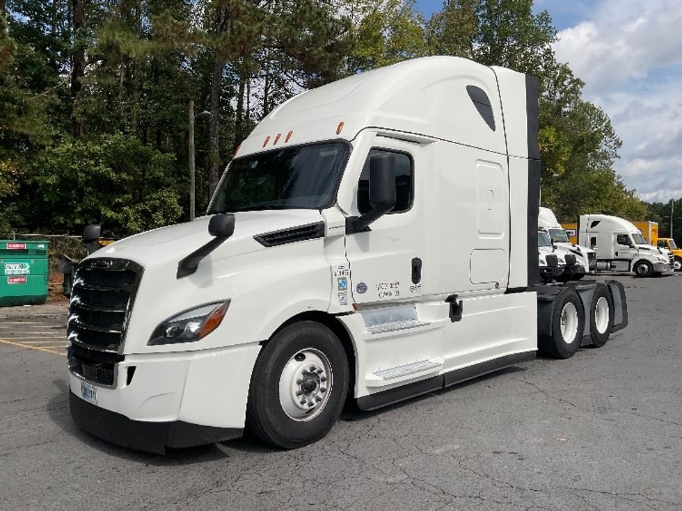 Sleeper Tractor-Heavy Duty Tractors-Freightliner-2022-T12664ST-East Chicago-IN-473,370\n\t\tmiles-$ 70,250 - Image 3