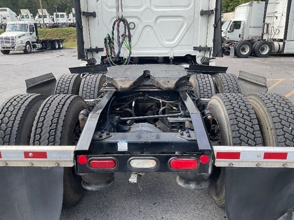 Sleeper Tractor-Heavy Duty Tractors-Freightliner-2022-T12664ST-East Chicago-IN-473,370\n\t\tmiles-$ 70,250 - Image 6