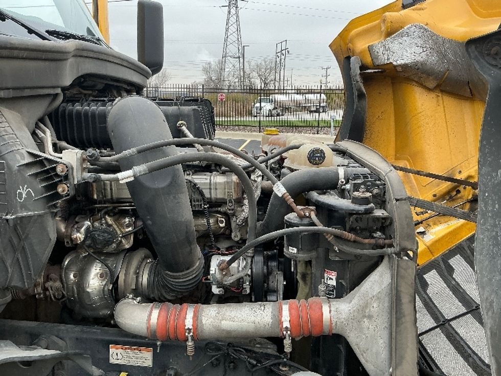 Sleeper Tractor-Heavy Duty Tractors-Freightliner-2022-T12664ST-East Chicago-IN-475,949\n\t\tmiles-$ 66,000 - Image 21