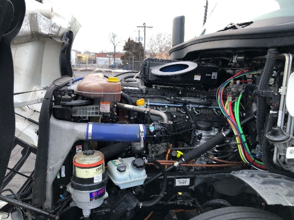 Sleeper Tractor-Heavy Duty Tractors-Freightliner-2022-T12664ST-East Chicago-IN-524,753\n\t\tmiles-$ 62,500 - Image 20