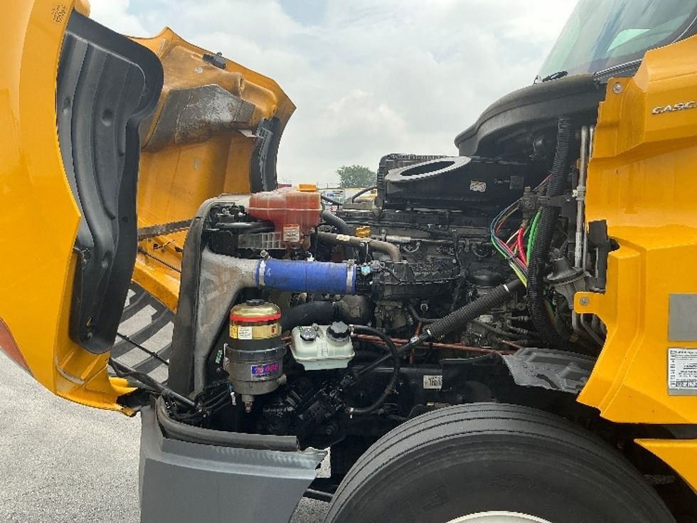 Sleeper Tractor-Heavy Duty Tractors-Freightliner-2022-T12664ST-East Chicago-IN-525,692\n\t\tmiles-$ 65,750 - Image 21