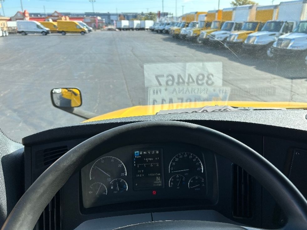 Sleeper Tractor-Heavy Duty Tractors-Freightliner-2022-T12664ST-East Chicago-IN-533,615\n\t\tmiles-$ 60,500 - Image 10