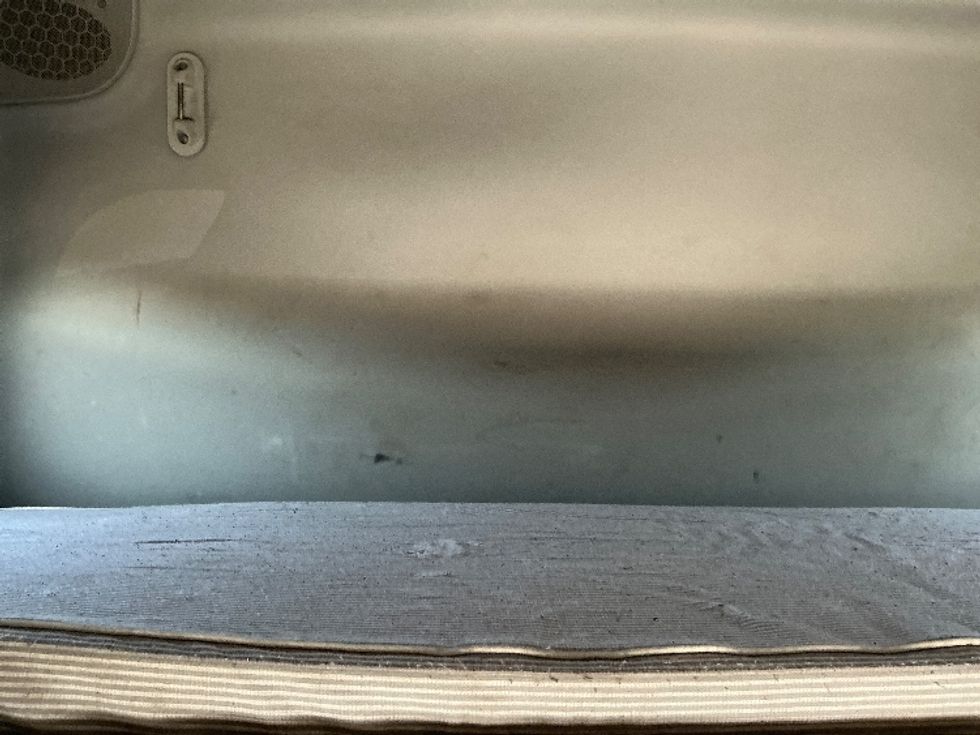 Sleeper Tractor-Heavy Duty Tractors-Freightliner-2022-T12664ST-East Chicago-IN-571,653\n\t\tmiles-$ 63,250 - Image 16