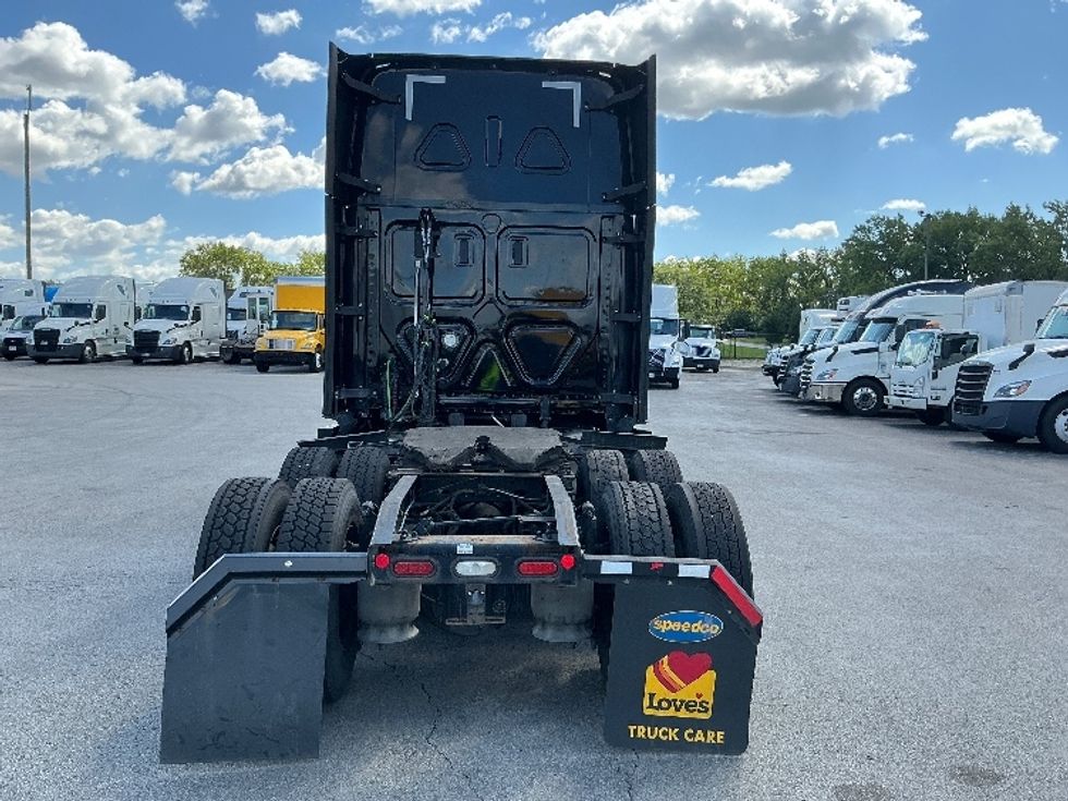 Sleeper Tractor-Heavy Duty Tractors-Freightliner-2022-T12664ST-East Chicago-IN-625,154\n\t\tmiles-$ 55,250 - Image 6