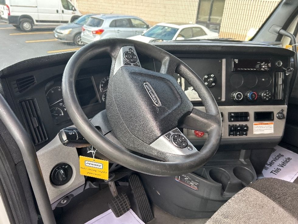 Sleeper Tractor-Heavy Duty Tractors-Freightliner-2022-T12664ST-East Chicago-IN-648,048\n\t\tmiles-$ 50,750 - Image 10