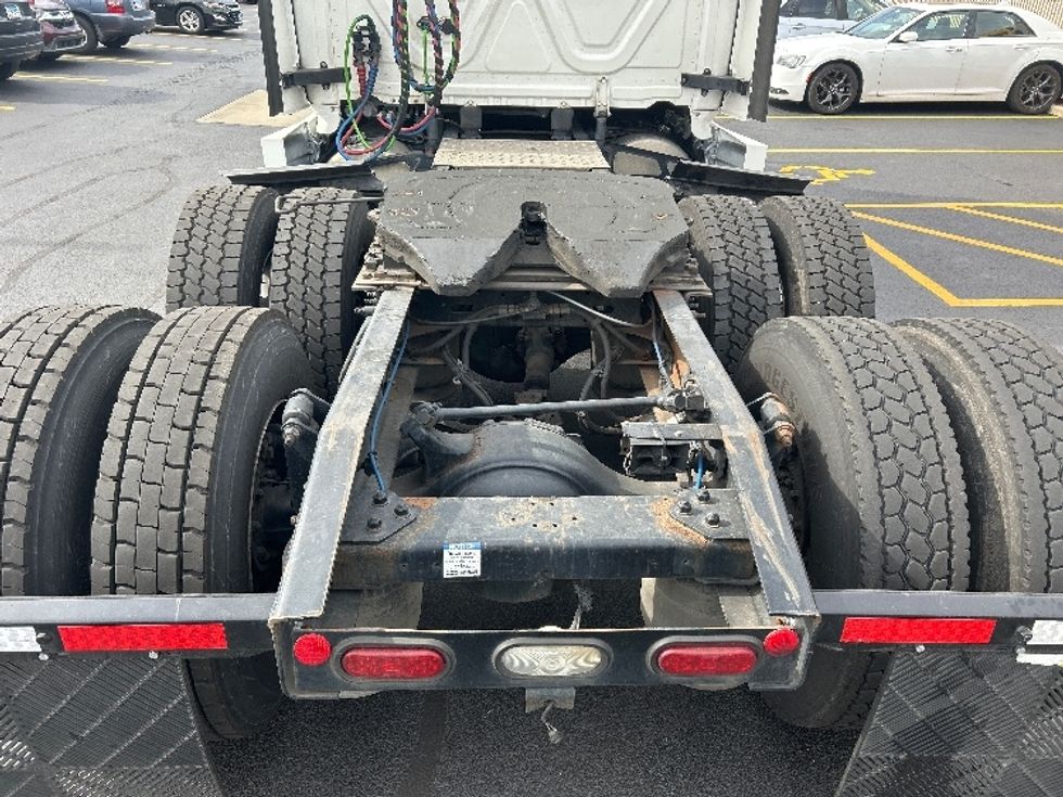 Sleeper Tractor-Heavy Duty Tractors-Freightliner-2022-T12664ST-East Chicago-IN-648,048\n\t\tmiles-$ 50,750 - Image 6