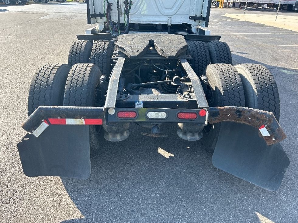 Sleeper Tractor-Heavy Duty Tractors-Freightliner-2022-T12664ST-East Chicago-IN-677,124\n\t\tmiles-$ 51,000 - Image 6