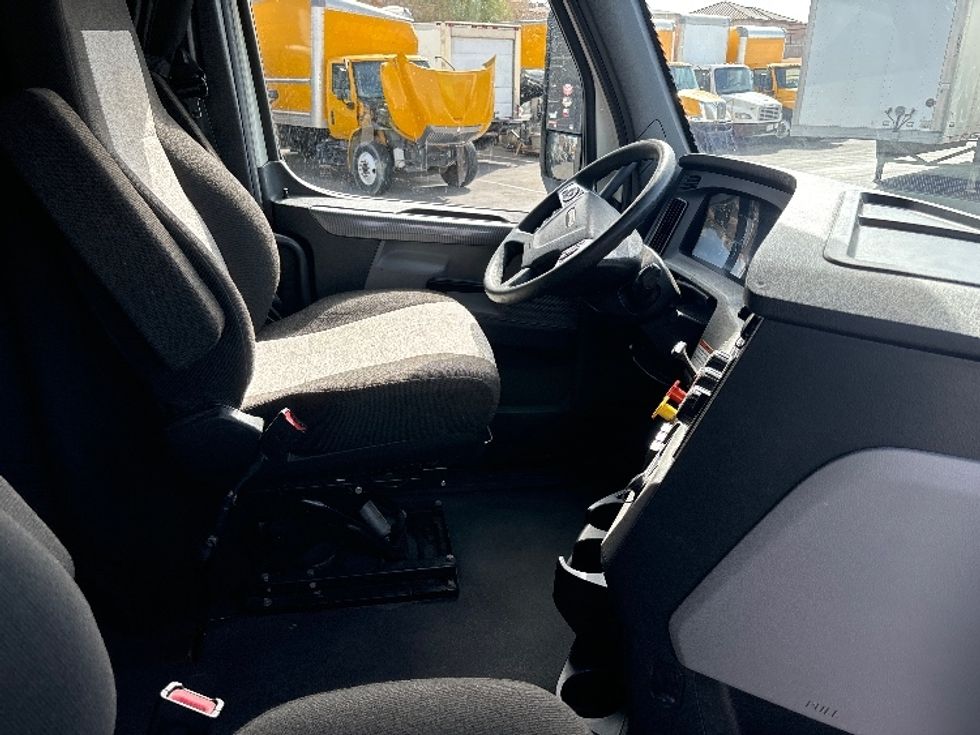 Sleeper Tractor-Heavy Duty Tractors-Freightliner-2022-T12664ST-El Paso-TX-415,331\n\t\tmiles-$ 96,500 - Image 15