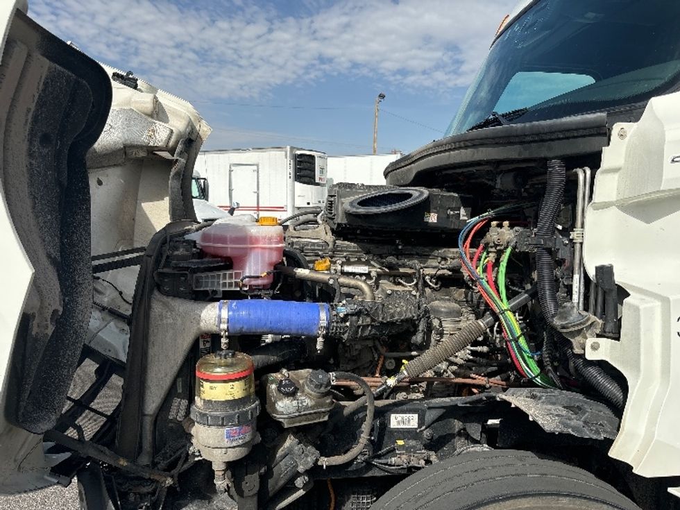 Sleeper Tractor-Heavy Duty Tractors-Freightliner-2022-T12664ST-El Paso-TX-415,331\n\t\tmiles-$ 96,500 - Image 21