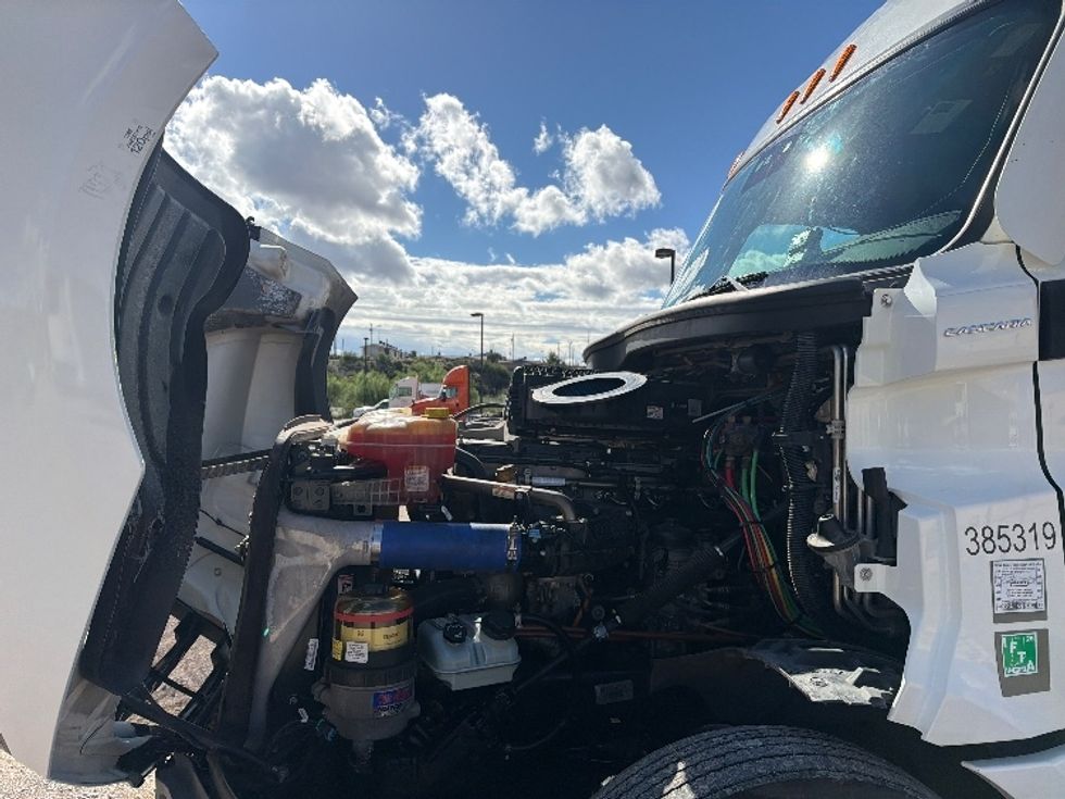 Sleeper Tractor-Heavy Duty Tractors-Freightliner-2022-T12664ST-El Paso-TX-447,339\n\t\tmiles-$ 83,500 - Image 21