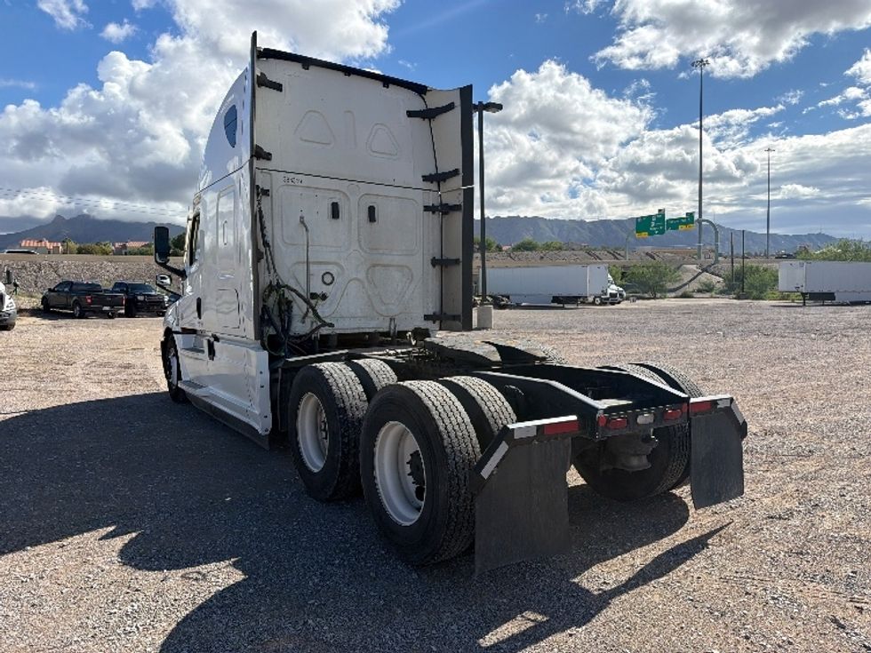 Sleeper Tractor-Heavy Duty Tractors-Freightliner-2022-T12664ST-El Paso-TX-447,339\n\t\tmiles-$ 83,500 - Image 5
