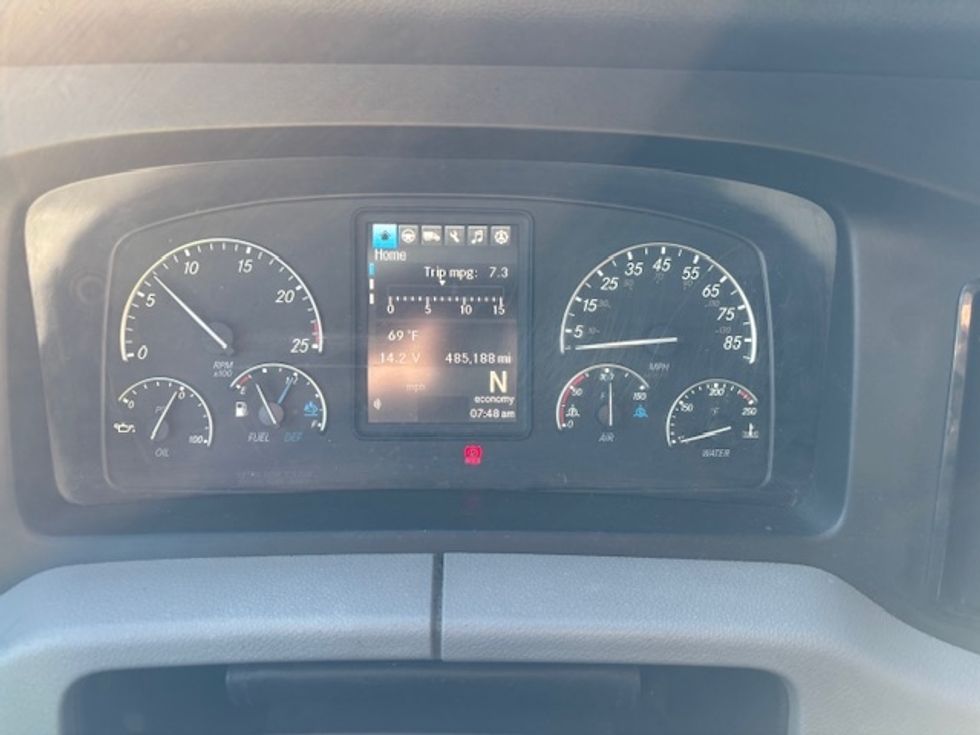 Sleeper Tractor-Heavy Duty Tractors-Freightliner-2022-T12664ST-El Paso-TX-485,186\n\t\tmiles-$ 74,250 - Image 16