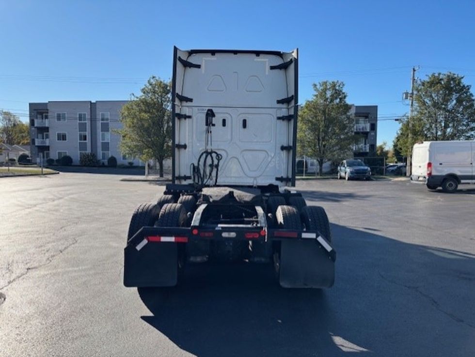 Sleeper Tractor-Heavy Duty Tractors-Freightliner-2022-T12664ST-El Paso-TX-485,186\n\t\tmiles-$ 74,250 - Image 6