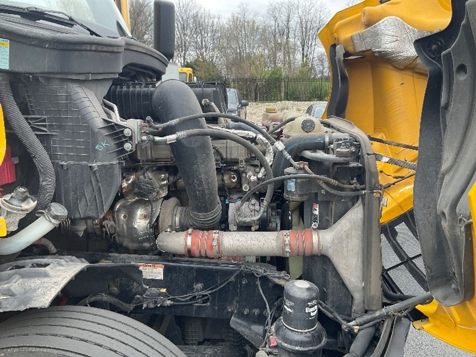 Sleeper Tractor-Heavy Duty Tractors-Freightliner-2022-T12664ST-Erlanger-KY-386,797\n\t\tmiles-$ 76,750 - Image 20