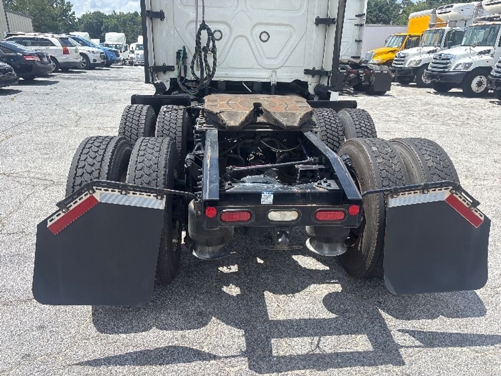 Sleeper Tractor-Heavy Duty Tractors-Freightliner-2022-T12664ST-Forest Park-GA-442,061\n\t\tmiles-$ 83,000 - Image 6