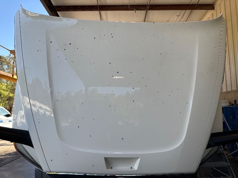 Sleeper Tractor-Heavy Duty Tractors-Freightliner-2022-T12664ST-Forest Park-GA-528,127\n\t\tmiles-$ 63,250 - Image 22