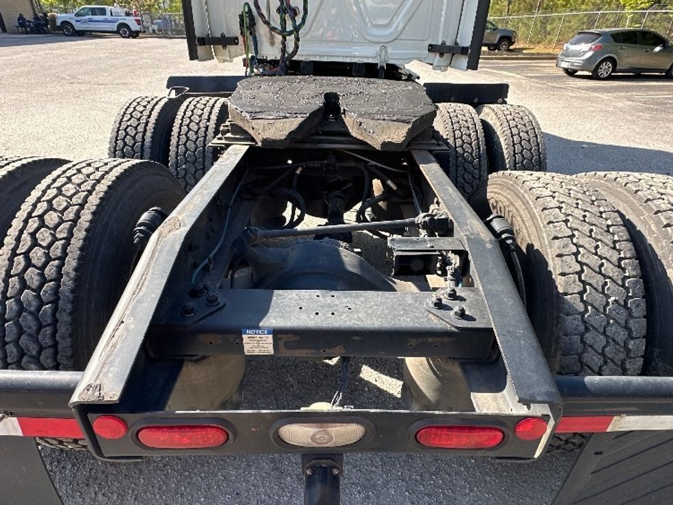 Sleeper Tractor-Heavy Duty Tractors-Freightliner-2022-T12664ST-Forest Park-GA-580,816\n\t\tmiles-$ 58,000 - Image 6