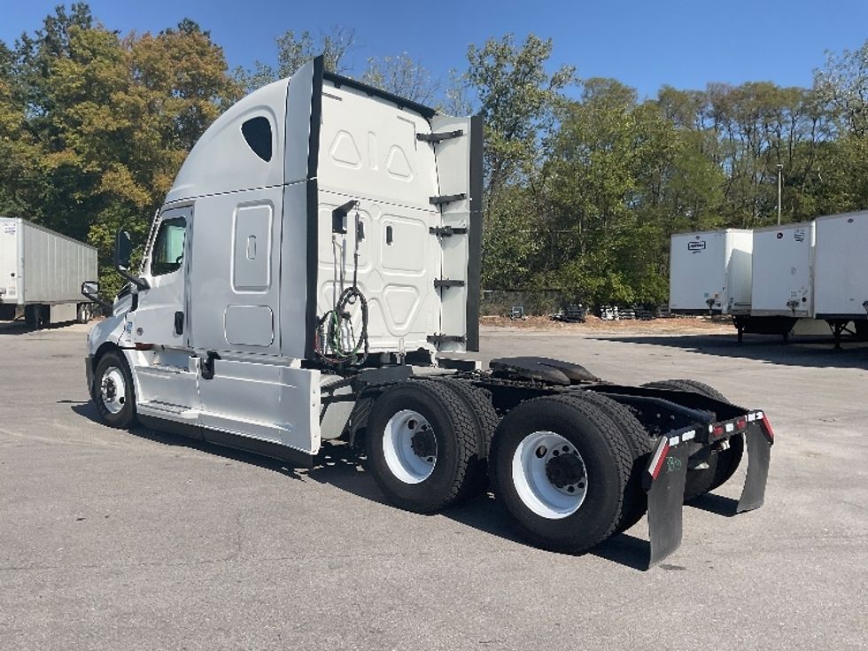 Sleeper Tractor-Heavy Duty Tractors-Freightliner-2022-T12664ST-Fort Wayne-IN-507,909\n\t\tmiles-$ 67,750 - Image 5