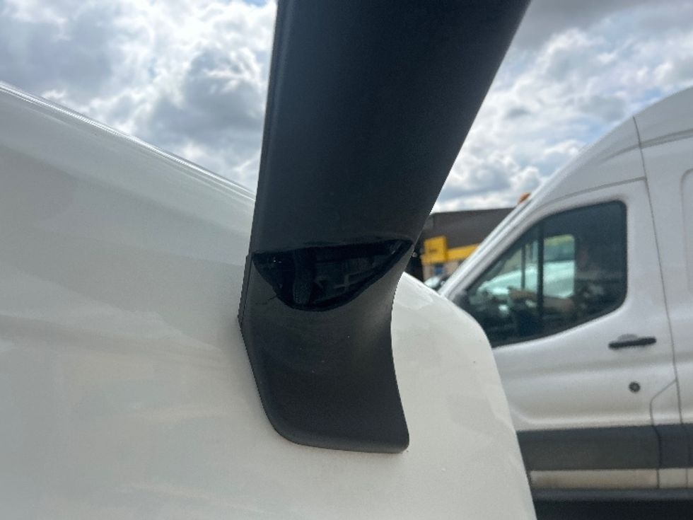 Sleeper Tractor-Heavy Duty Tractors-Freightliner-2022-T12664ST-Fort Worth-TX-456,447\n\t\tmiles-$ 81,750 - Image 23