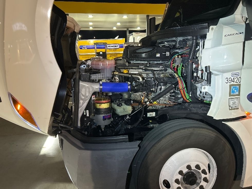 Sleeper Tractor-Heavy Duty Tractors-Freightliner-2022-T12664ST-Fort Worth-TX-542,283\n\t\tmiles-$ 68,750 - Image 21