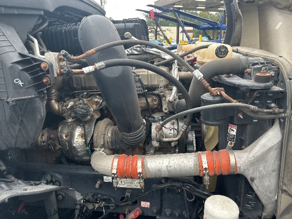 Sleeper Tractor-Heavy Duty Tractors-Freightliner-2022-T12664ST-Fredericksburg-VA-620,785\n\t\tmiles-$ 64,750 - Image 20