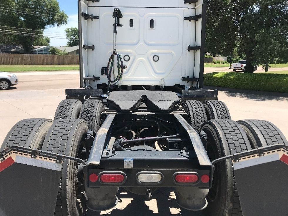 Sleeper Tractor-Heavy Duty Tractors-Freightliner-2022-T12664ST-Garland-TX-460,321\n\t\tmiles-$ 83,250 - Image 6