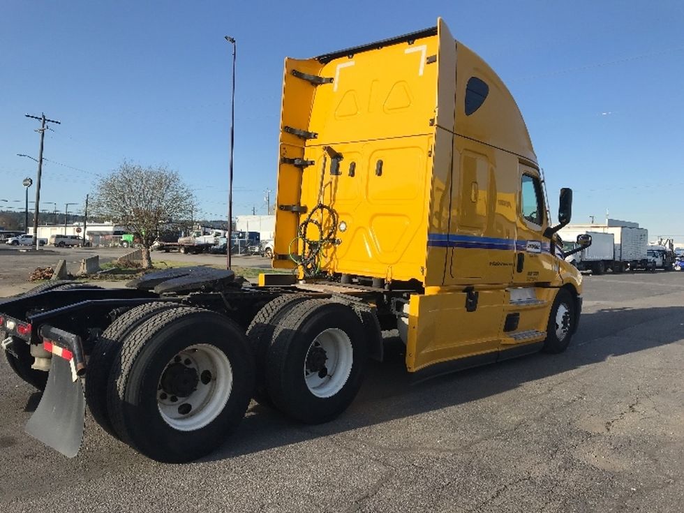 Sleeper Tractor-Heavy Duty Tractors-Freightliner-2022-T12664ST-Goodyear-AZ-413,616\n\t\tmiles-$ 80,750 - Image 7