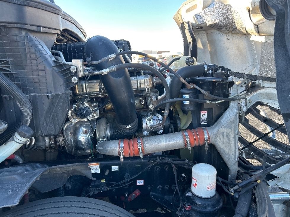 Sleeper Tractor-Heavy Duty Tractors-Freightliner-2022-T12664ST-Greeley-CO-707,370\n\t\tmiles-$ 50,750 - Image 20